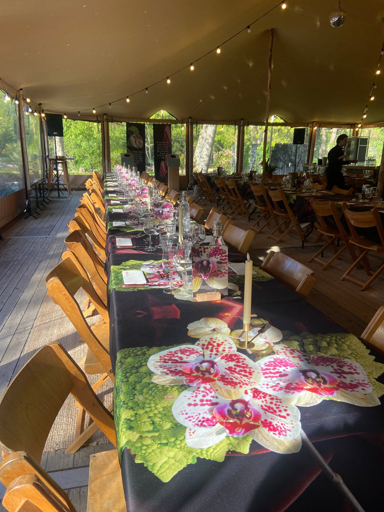 De Maaltuin X Days of Tumult Tablecloth Days of Tumult 