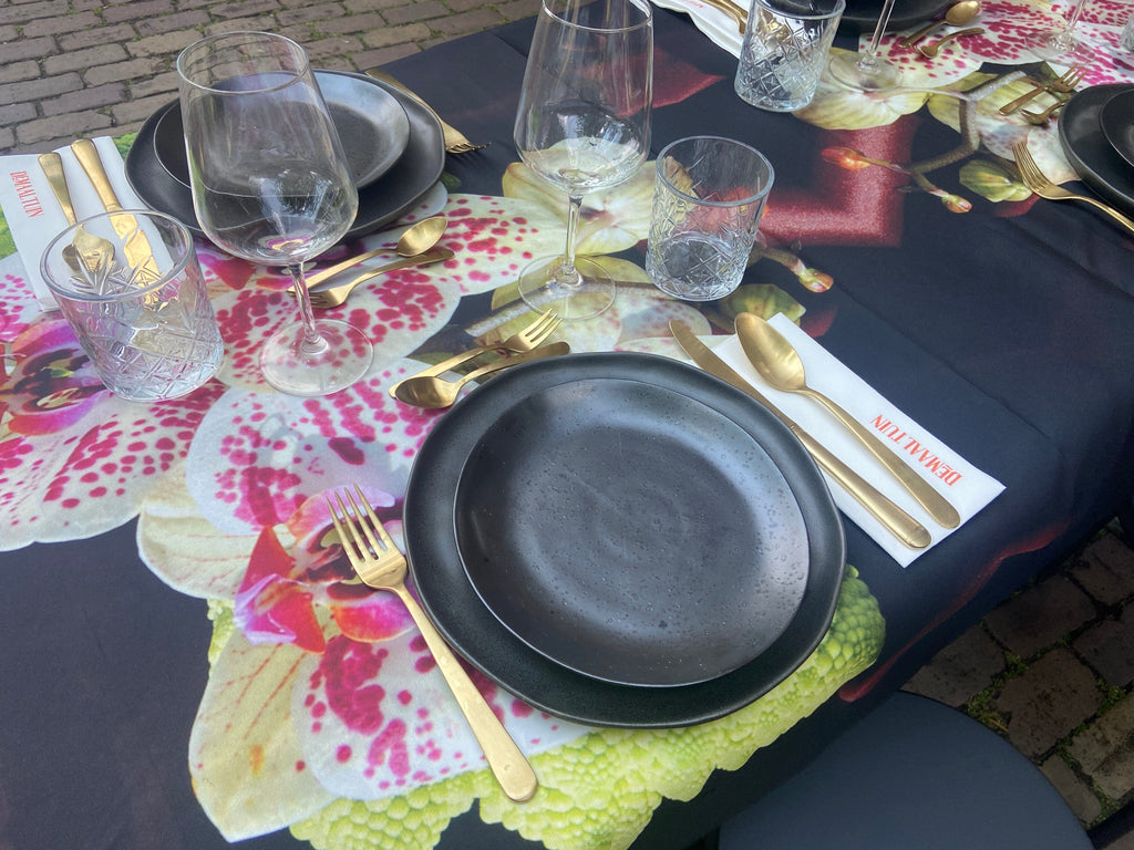 De Maaltuin X Days of Tumult Tablecloth Days of Tumult 
