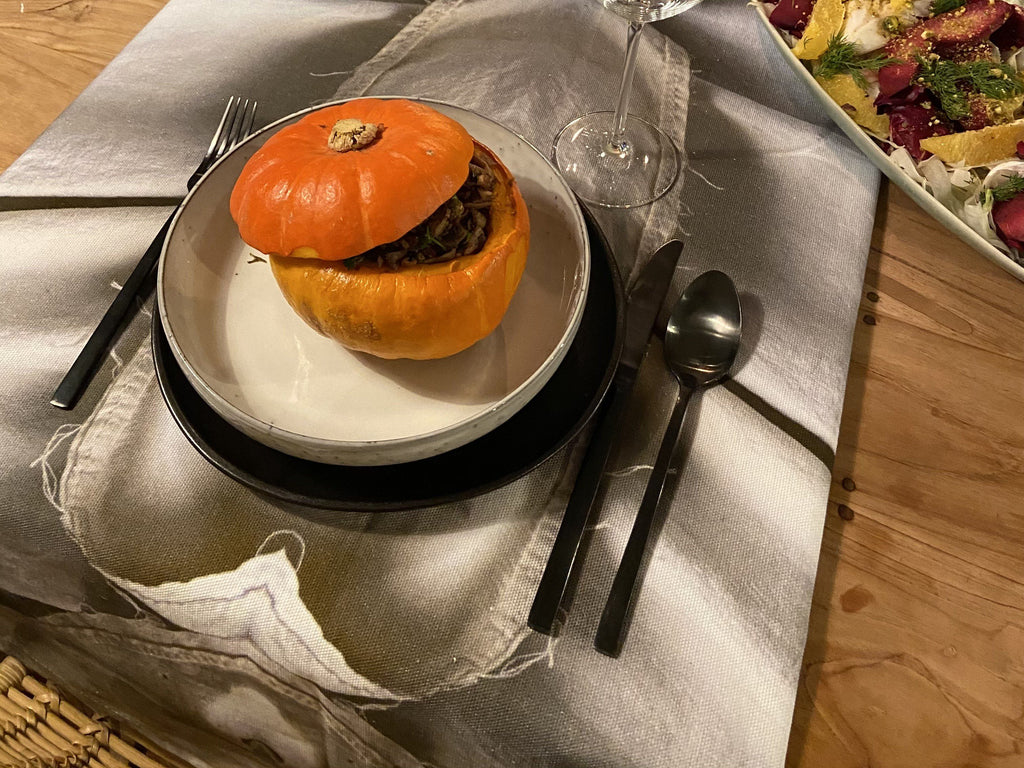 Stormy Dinner - table runner Table runner Days of Tumult 